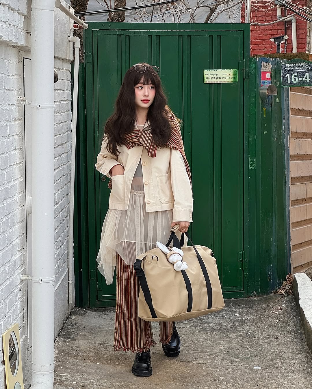 4 combo màu dễ ứng dụng khi phối đồ cùng tông màu kem-5.jpg