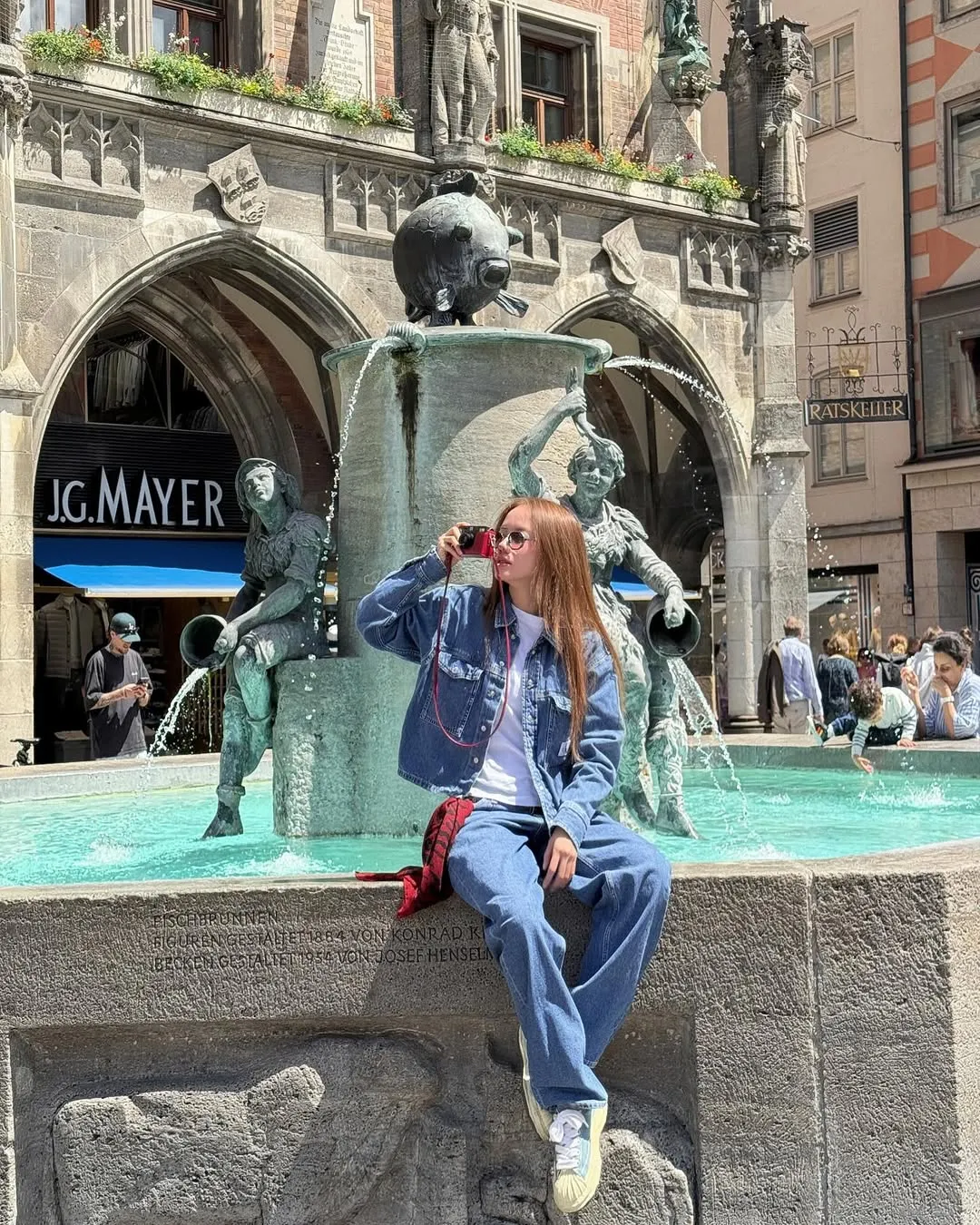 4 lối phối khăn bandana tạo bản phối mùa Hè ấn tượng-5.webp