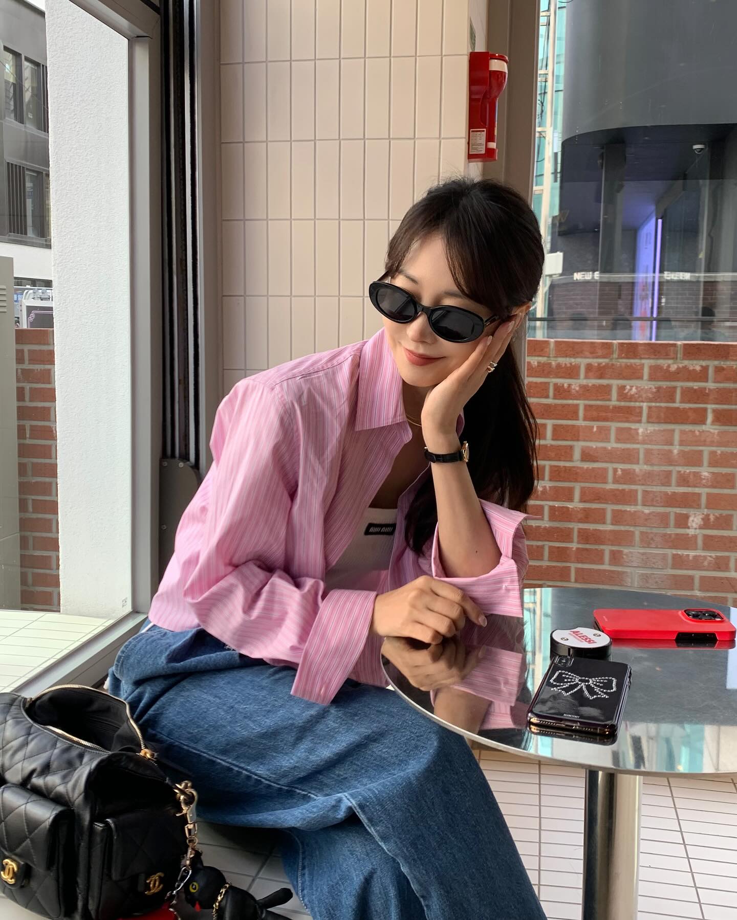 4 mẫu áo hack tuổi đỉnh không kém áo phông nhưng nữ tính hơn chị em nên có hết để mặc đẹp mỗi ...jpg