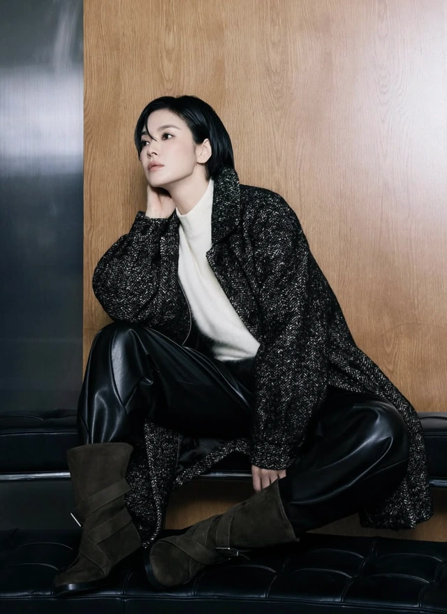 Áo cổ lọ trung tính khẳng định vẻ đẹp thời thượng ngày thu-4.webp