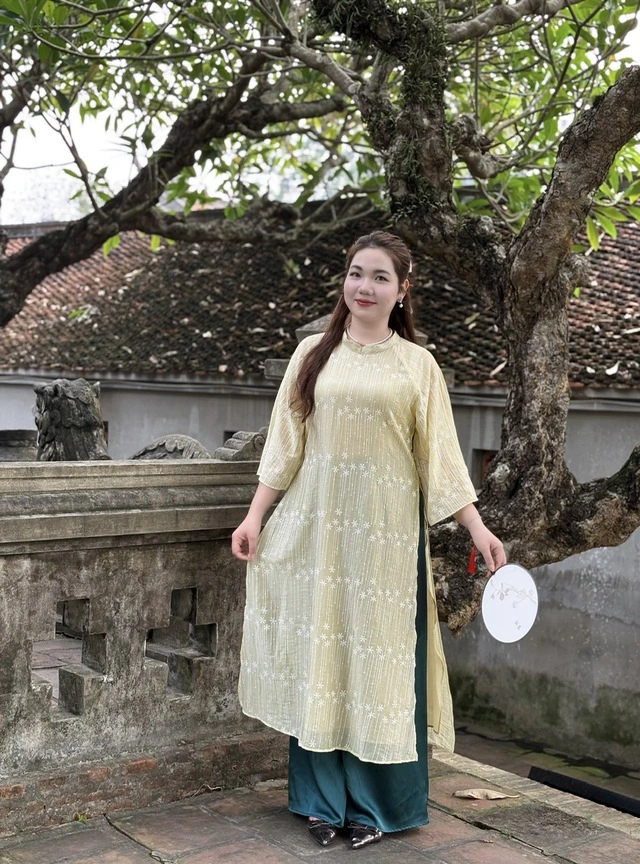 Áo dài bigsize dành riêng cho cô nàng ngoại cỡ-2.webp