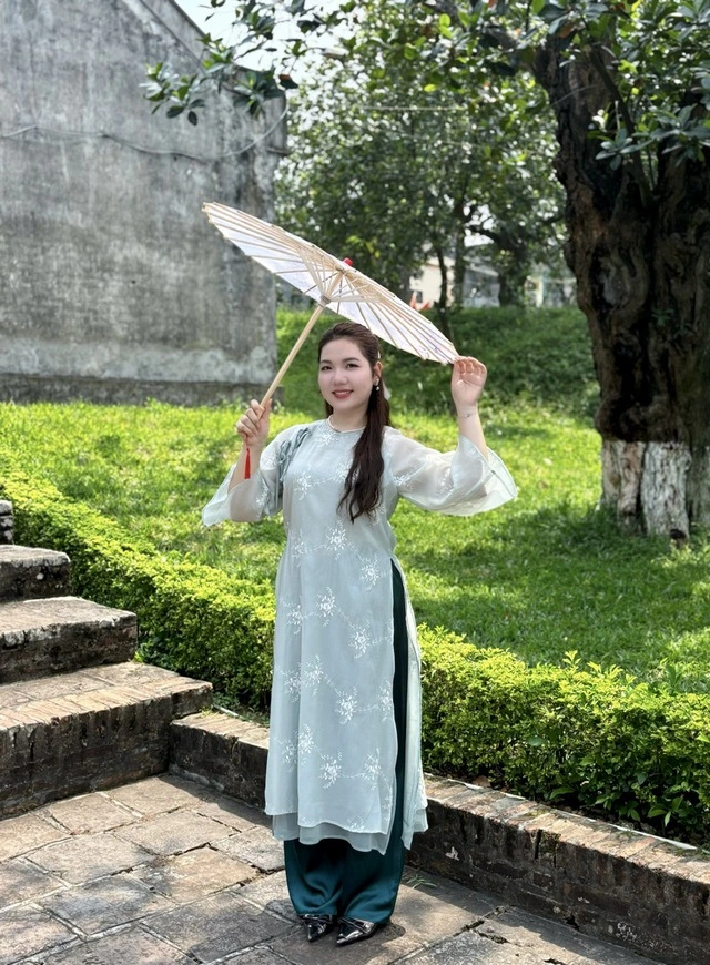 Áo dài bigsize dành riêng cho cô nàng ngoại cỡ-3.webp