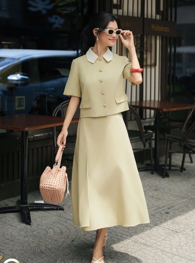 Áo và chân váy tưởng giản đơn mà đẹp bất ngờ-2.webp