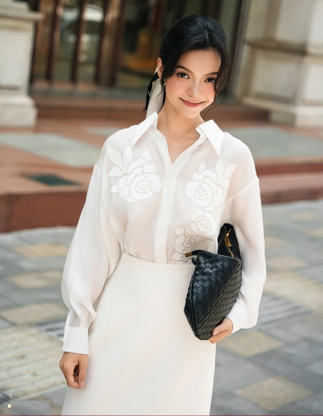 Áo và chân váy tưởng giản đơn mà đẹp bất ngờ-3.webp