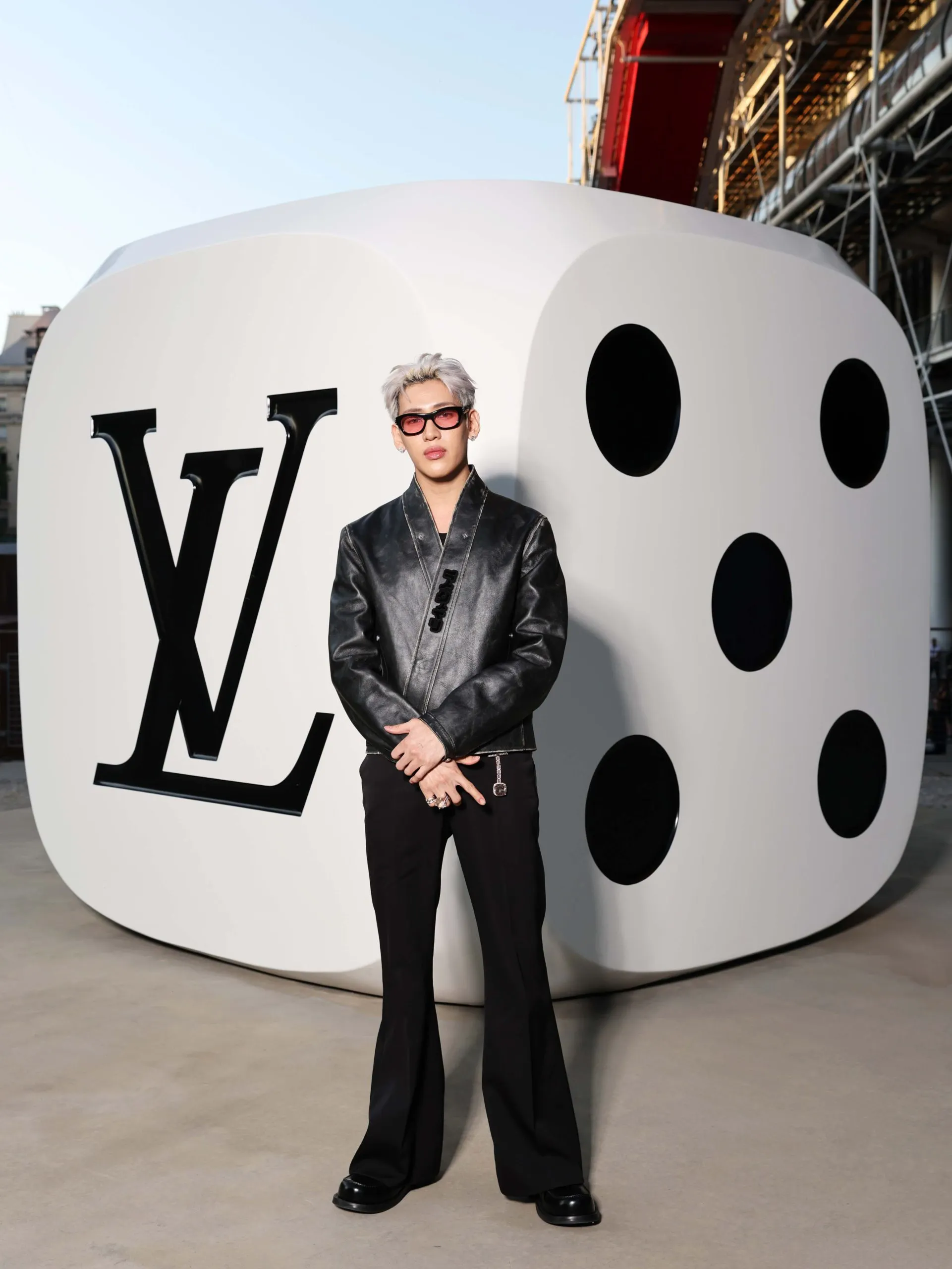 BamBam Bright Fourth cùng dàn sao Thái tỏa sáng tại Paris Fashion Week XuânHè 2026-8.webp