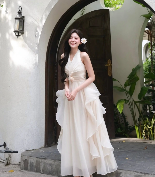 Biến mình thành nàng thơ với váy maxi đi biển-5.webp