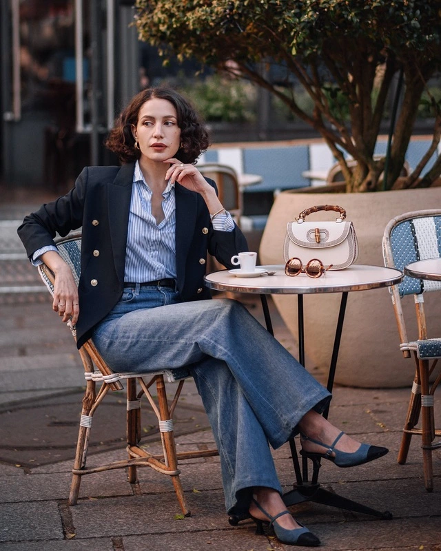 Blazer và quần jeans cặp đôi đường phố mới của mùa-1.webp