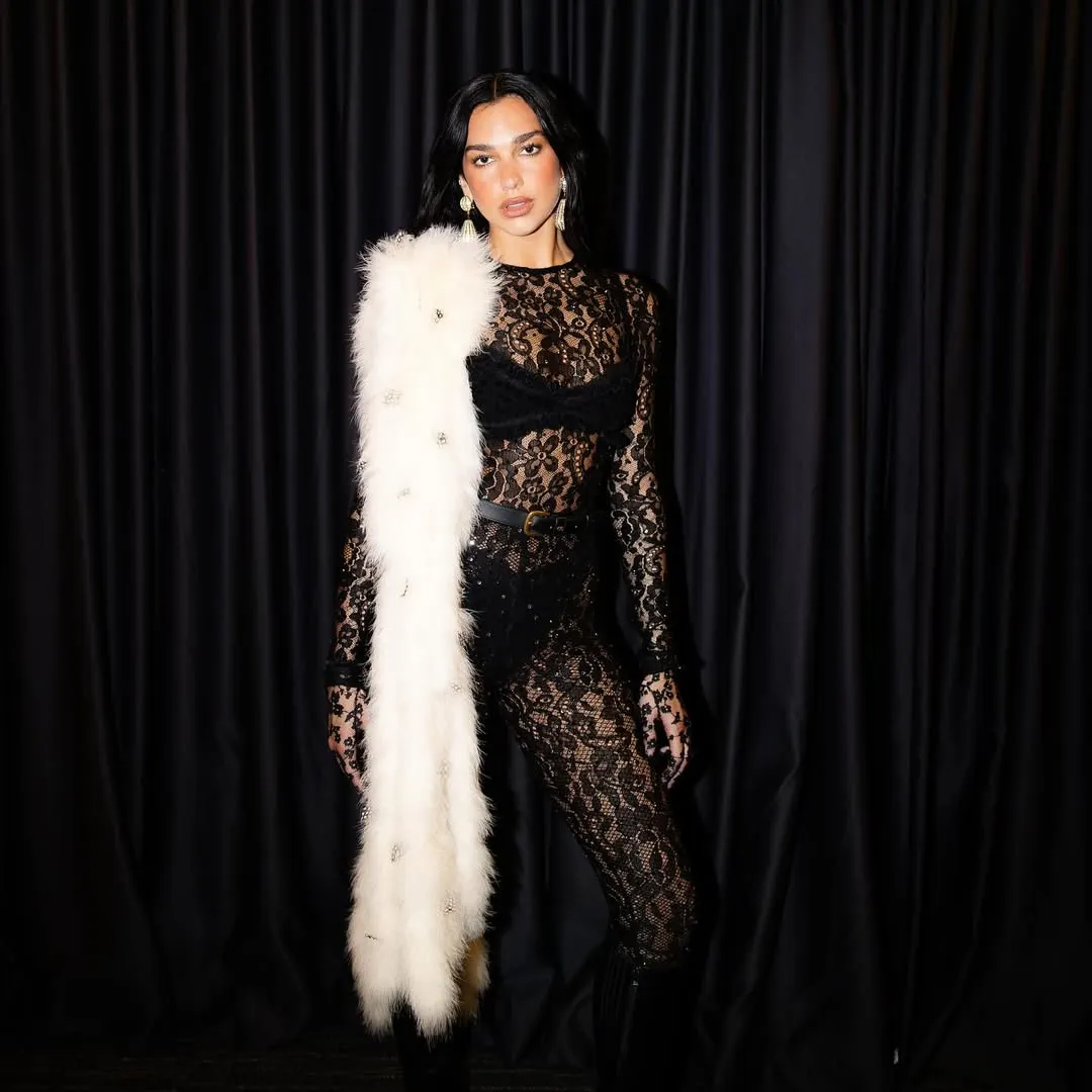 Body suit được lăng xê trên sân khấu của dàn sao quốc tế-5.webp