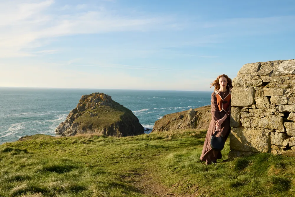 BST Longchamp Thu Đông 2025 Hòa mình vào thiên nhiên-3.webp