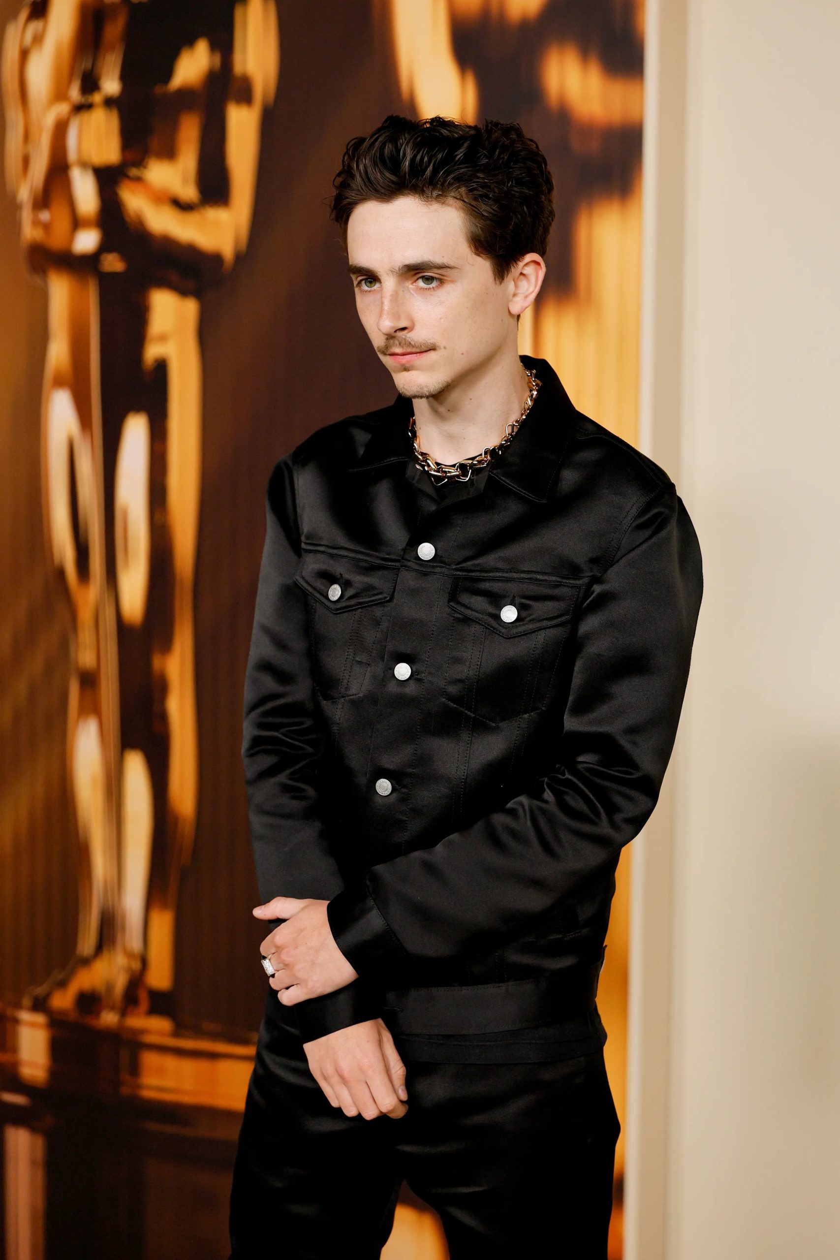 Bữa tiệc thời trang của Timothée Chalamet trước thềm Oscar 2025-8.jpg