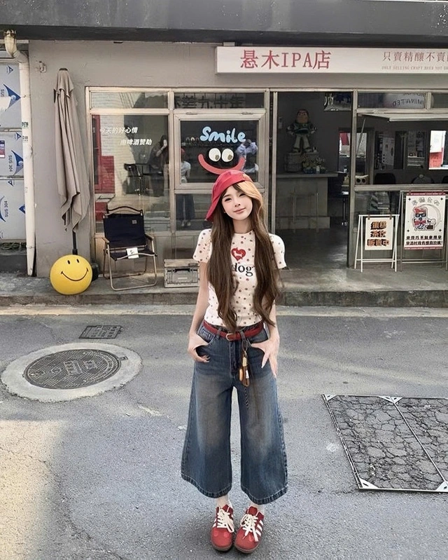 Cá tính cho phong cách dạo phố với quần jeans lửng-8.webp