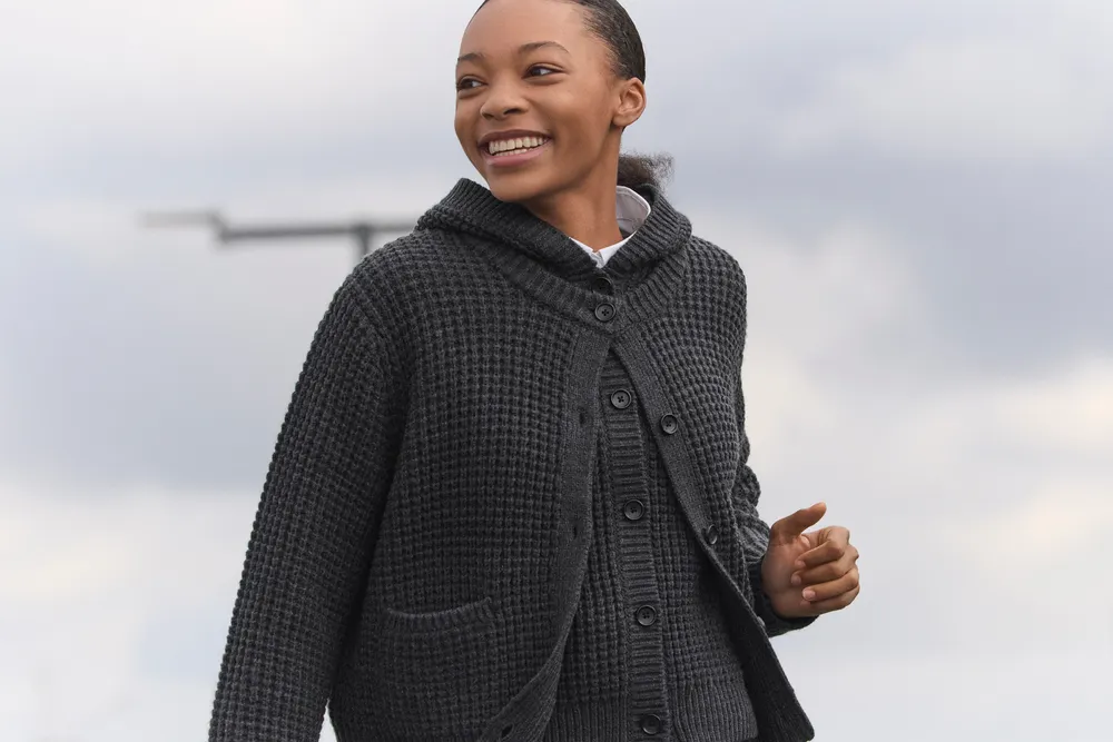 Cảm hứng hiện đại trong từng chuyển động của BST Uniqlo C được khắc họa bởi GĐST Clare Waigh...webp