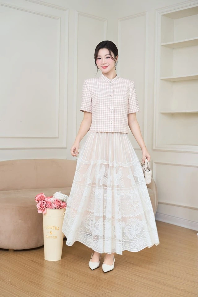 Cân mọi phong cách từ dịu dàng đến cá tính với họa tiết gingham-3.webp