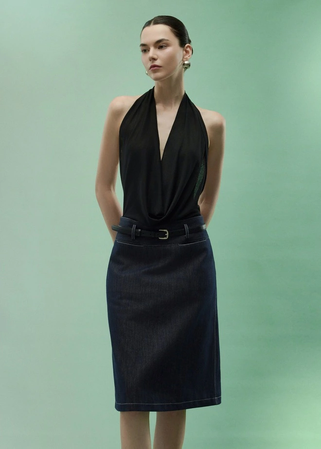 Chân váy denim lựa chọn thông minh cho tiết trời đầu thu-5.webp