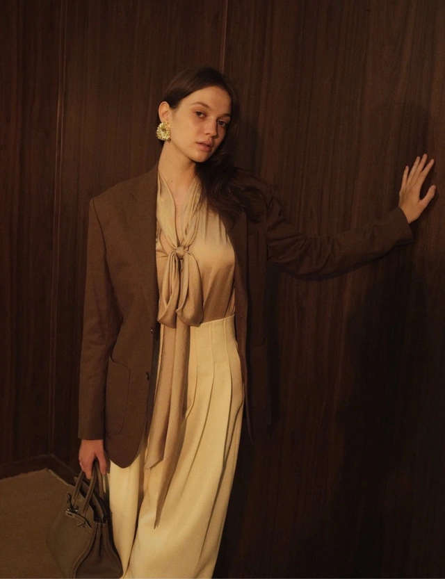 Chiếc áo khoác cần thiết nhất mùa gọi tên áo blazer-3.webp