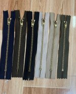 Bên e chuyên cung cấp khoá jeans nhận đặt hàng số lượng lớn