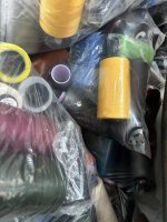 Chỉ may lộn xộn như hình 32k/kg