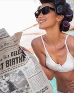 4 outfit trắng cùng nàng tỏa sáng dịu dàng bên bờ biển