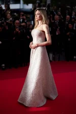 Những nữ minh tinh không tuổi tại thảm đỏ Cannes 2025