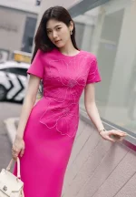 Váy midi tuy giản đơn nhưng lại đẹp xuất sắc