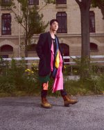 Loewe Men Xuân-Hè 2025: “Bảo tàng nghệ thuật” thu nhỏ trên sàn diễn