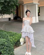 Khẳng định phong cách riêng với váy mullet