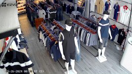 Mình cần thanh lí tất cả hàng hoá kệ quầy thanh toán