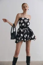 Cách những cô nàng cá tính 'hoài niệm' thời trang