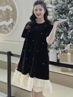 Vẻ đẹp kiêu sa của váy đính ngọc trai