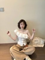 Tìm sỉ mẫu áo như hình bên dưới