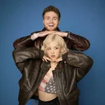 Định hình phong cách mùa lạnh với bản phối chất liệu da như BLACKPINK