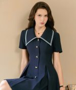 Váy dáng dài sang trọng, hợp cả đi làm lẫn đi tiệc