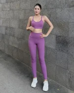 Trang phục yoga tinh tế, cuốn hút mọi ánh nhìn