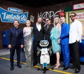 “Silver Surfer” Julia Garner trong “Fantastic Four”: Thời trang là sức mạnh siêu nhiên