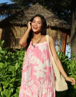 5 lối phối đồ với màu hồng đánh thức vẻ đẹp của làn da nâu