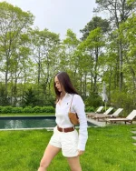5 tips biến hóa áo sơ mi không giới hạn như sao Hàn