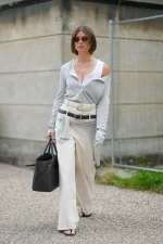 Thoải mái và thanh lịch trong trang phục ngày thu