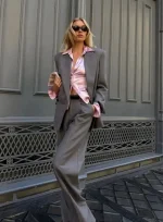 Trang phục thanh lịch theo những tông màu tươi sáng và tinh tế