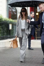 Best Fit Wins: Hậu series tài liệu, Victoria Beckham tái xuất với bộ 3 Hermès Kelly hiếm có