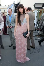 Những bộ cánh ghi điểm của dàn sao tại thảm đỏ Vogue World 2025: Hollywood