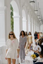 Từ Lake Como đến Singapore – Chanel Cruise viết tiếp hành trình phiêu du bất tận