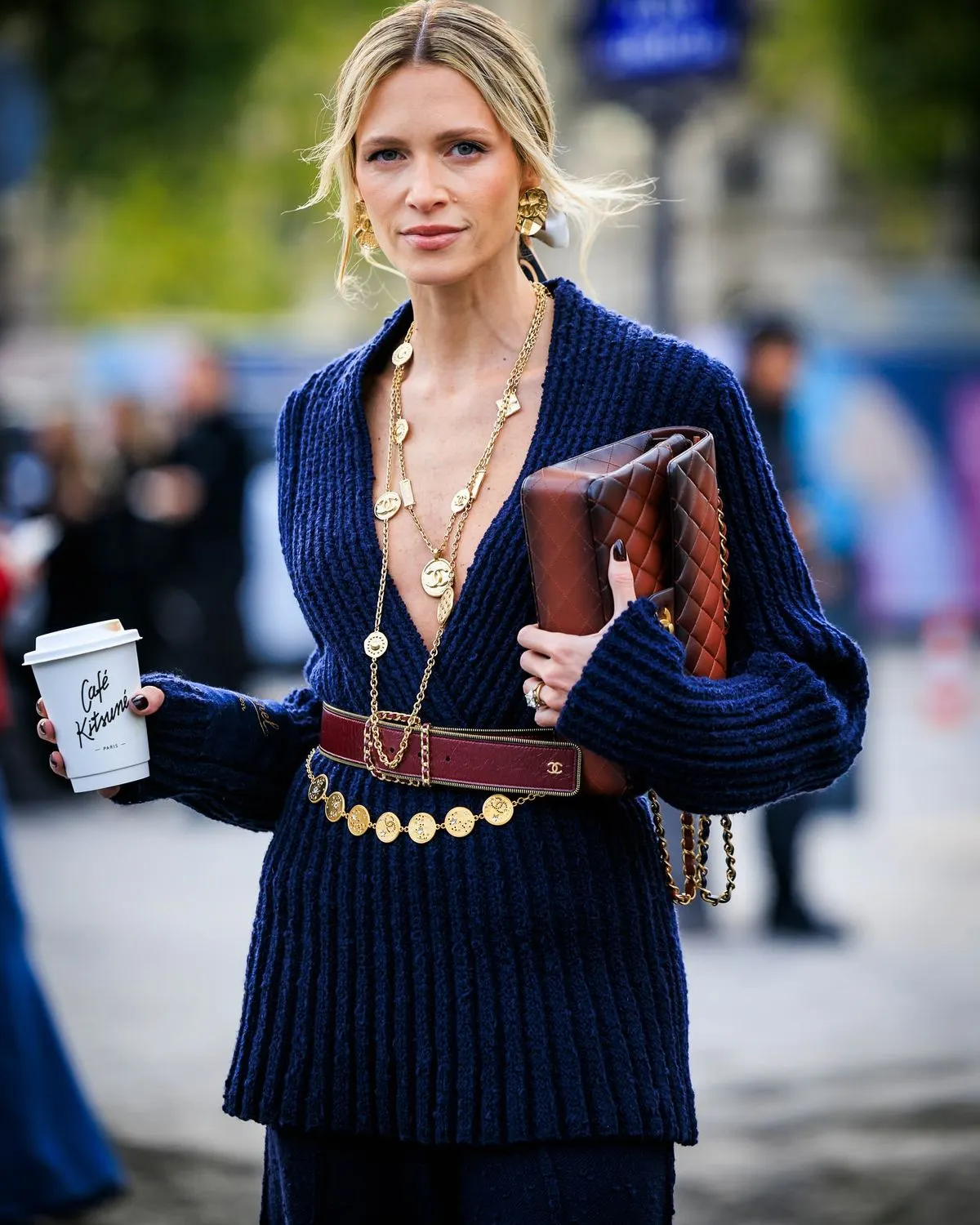 Dây chuyền dài Mảnh ghép phóng khoáng cho tủ đồ chuẩn fashionista-1.webp