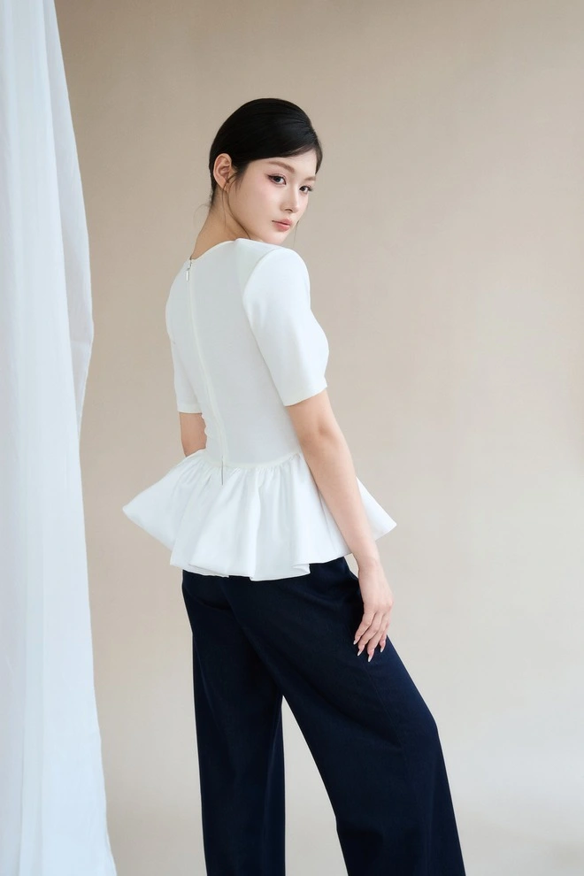 Đẹp cả tuần với ba gam màu trắng đen beige-10.webp