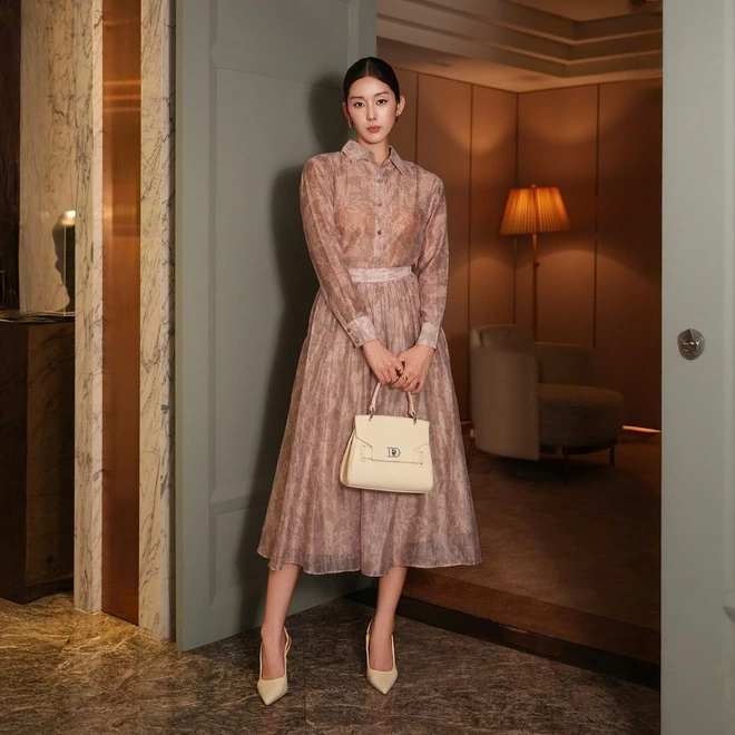 Đẹp cả tuần với ba gam màu trắng đen beige-7.webp