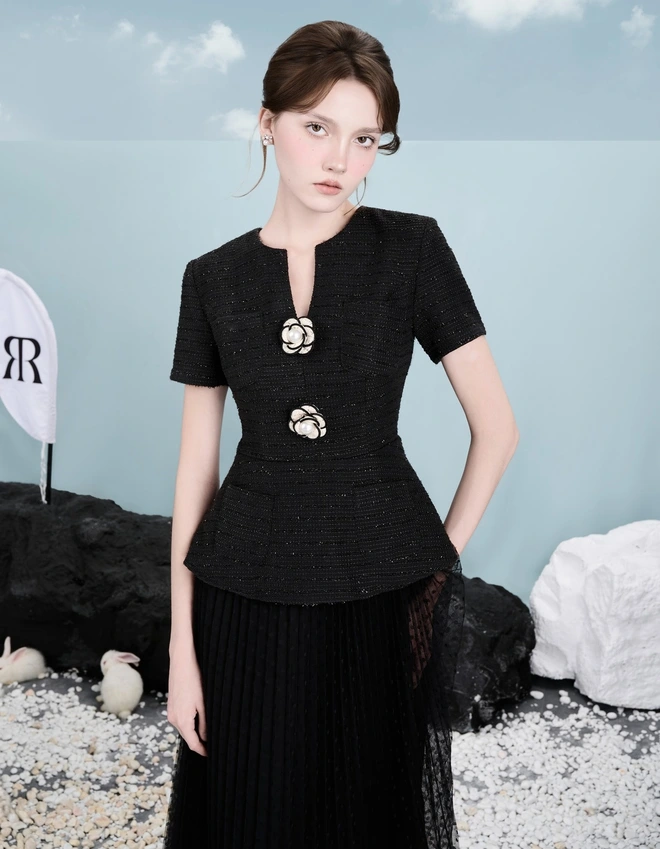 Diện áo vest mùa hè trẻ trung đến ngỡ ngàng-6.webp