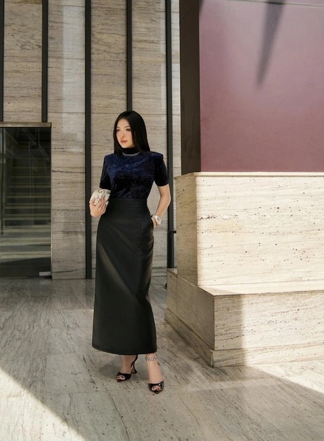 Định hình lại phong cách với áo thun cổ lọ-7.webp