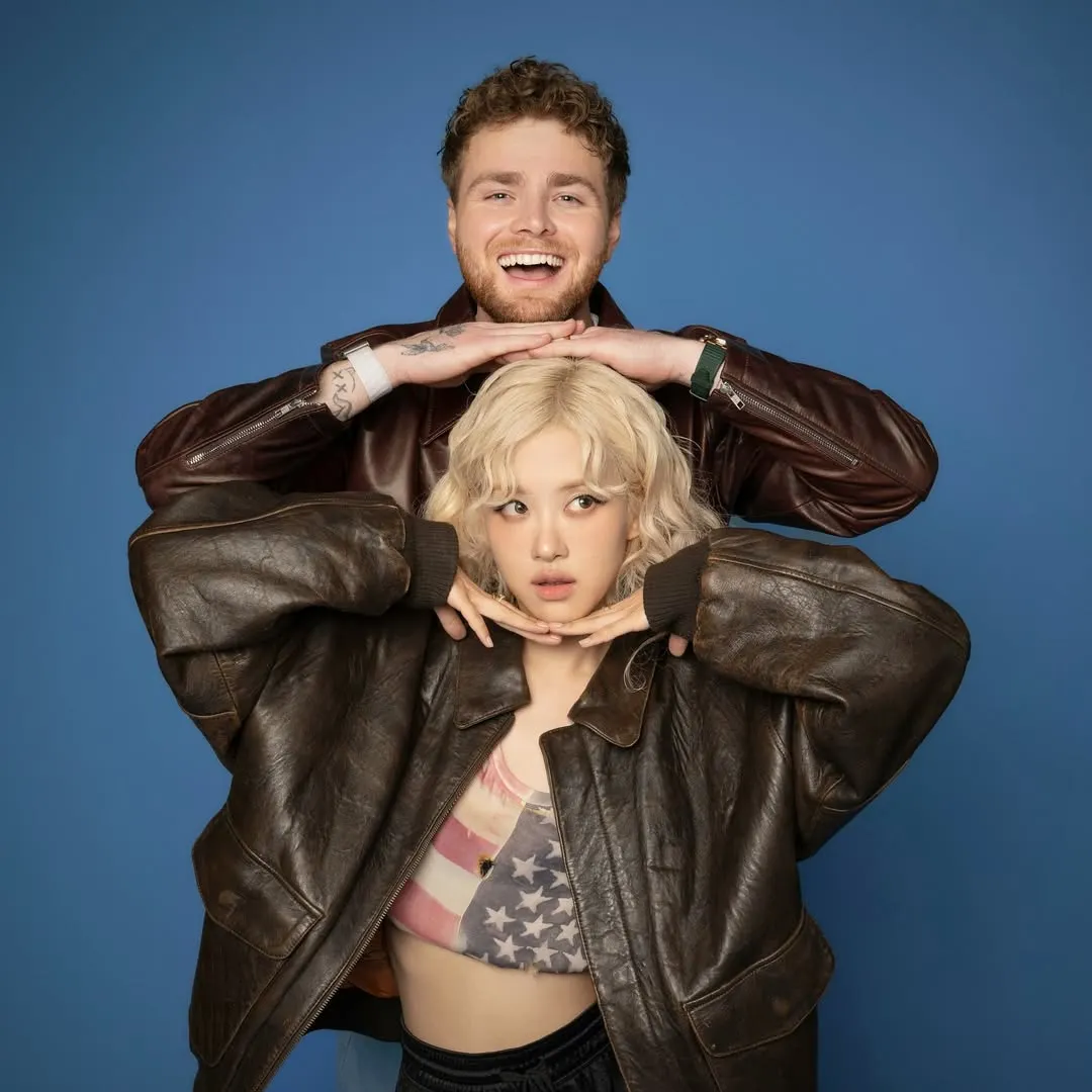 Định hình phong cách mùa lạnh với bản phối chất liệu da như BLACKPINK-1.webp