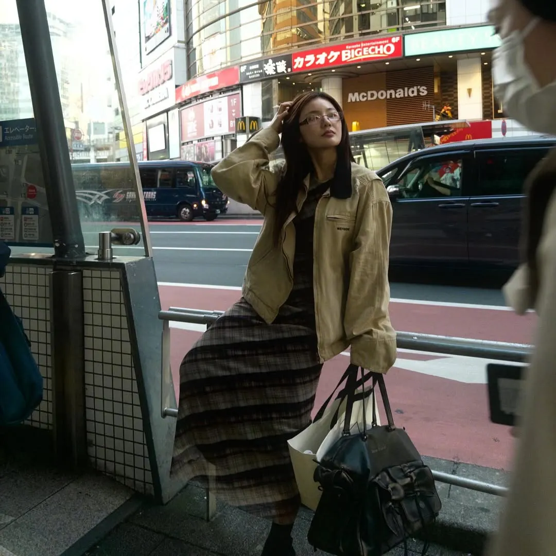 Fashionista ngầm Lee Eun Saem thu hút từ màn ảnh đến đời thường-10.webp