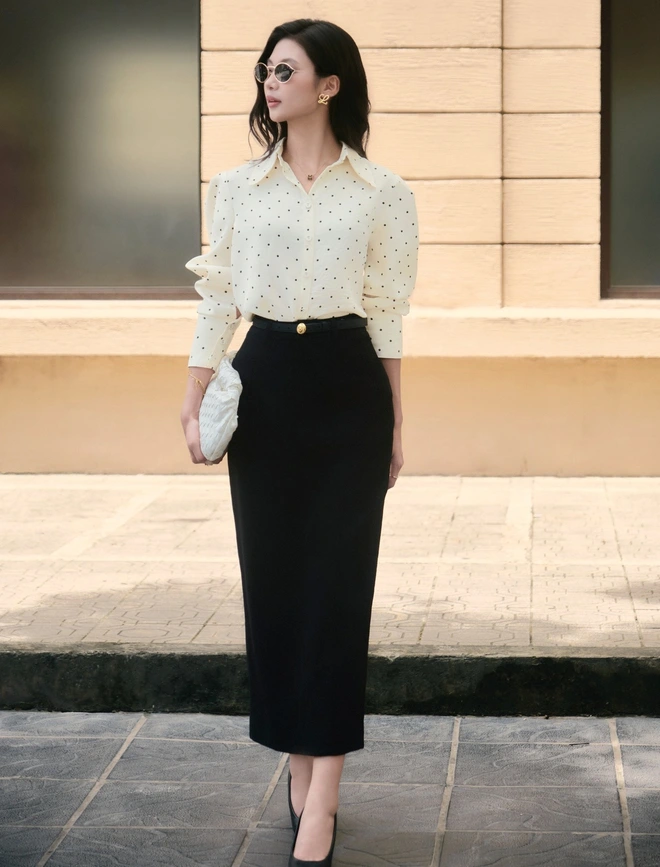 Giày cao gót tâm điểm của mọi bản phối công sở cùng váy dài quần ống rộng-9.webp