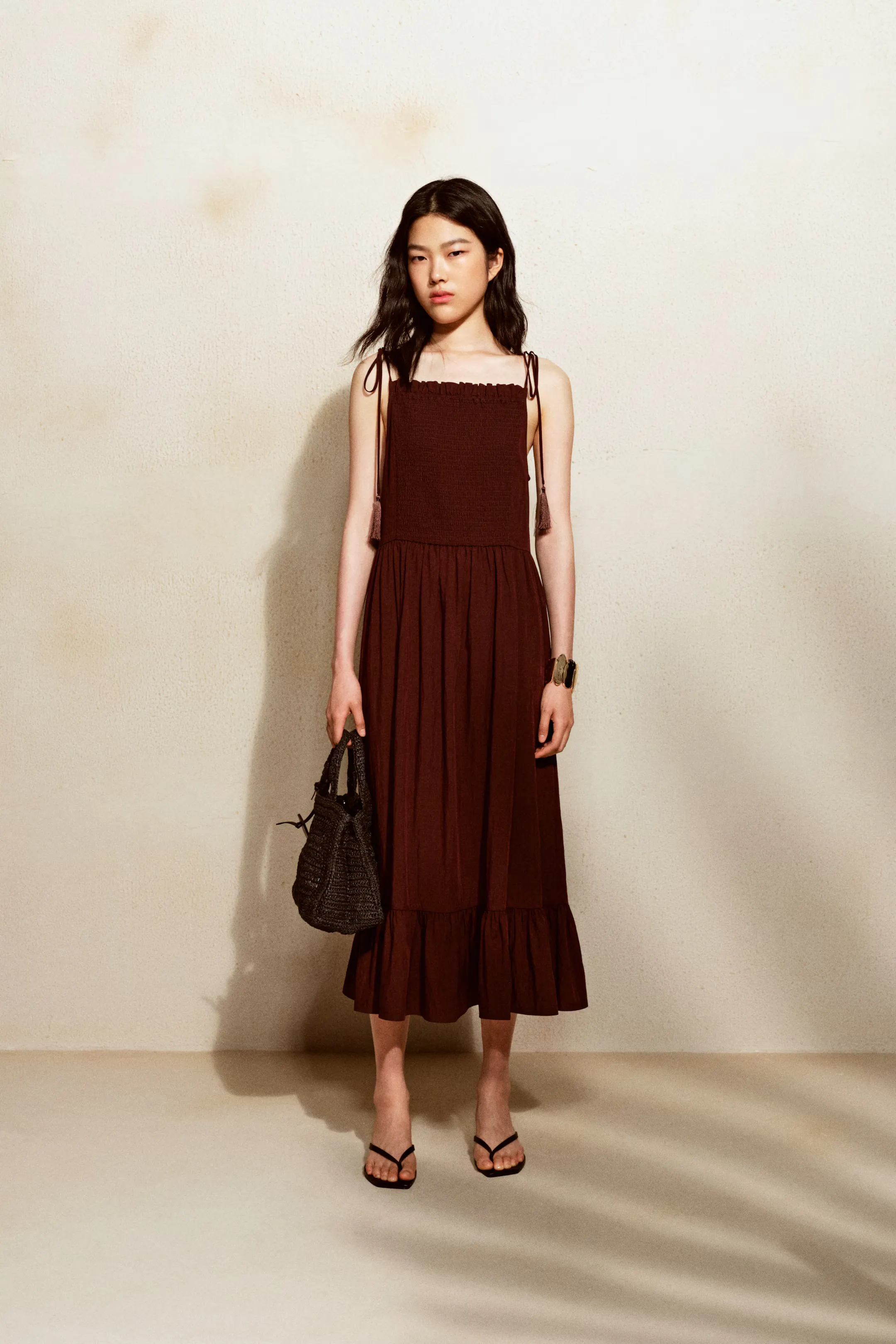 Gợi ý chọn váy theo từng dáng người-3.webp